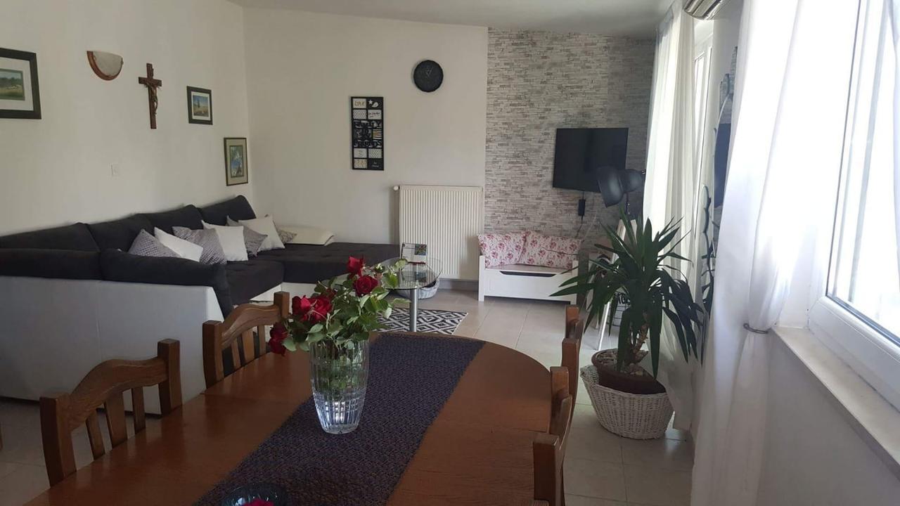 Villa Surac Murvica  Екстериор снимка